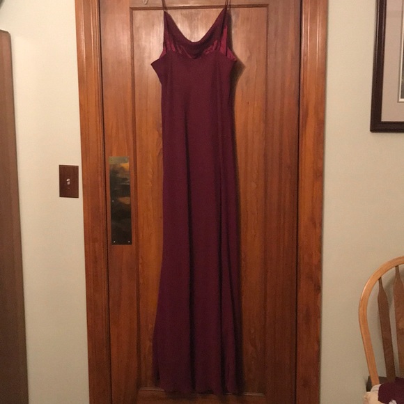 Chica’s, Evening Gown, Sequined, Burgundy - Picture 2 of 4